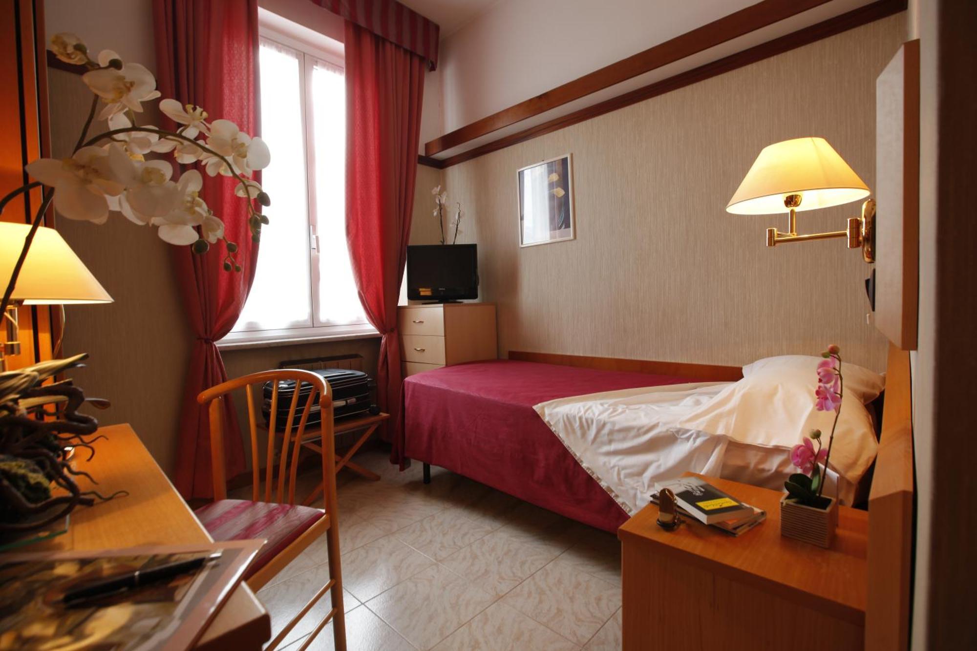 Hotel Monte Rosa Chiavari Bilik gambar